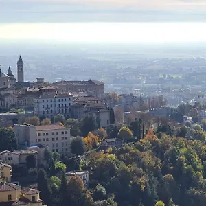 Piazza Vecchia 4*, Bergamo Italië